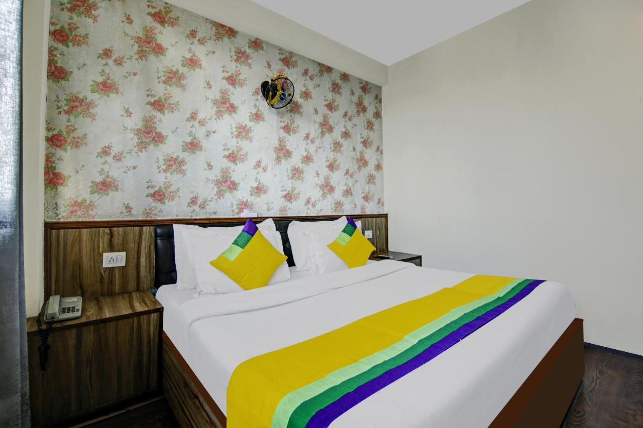 Itsy Hotels Crystal Palace With Valley View Shimla Esterno foto